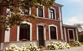 La Villa Des Roses - Suite & Spa